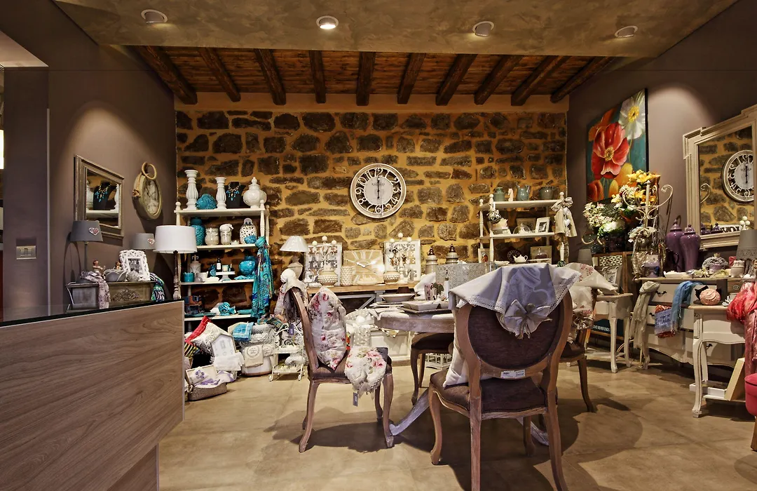 Notti O' Tunn Luxury Rooms In Centro-1